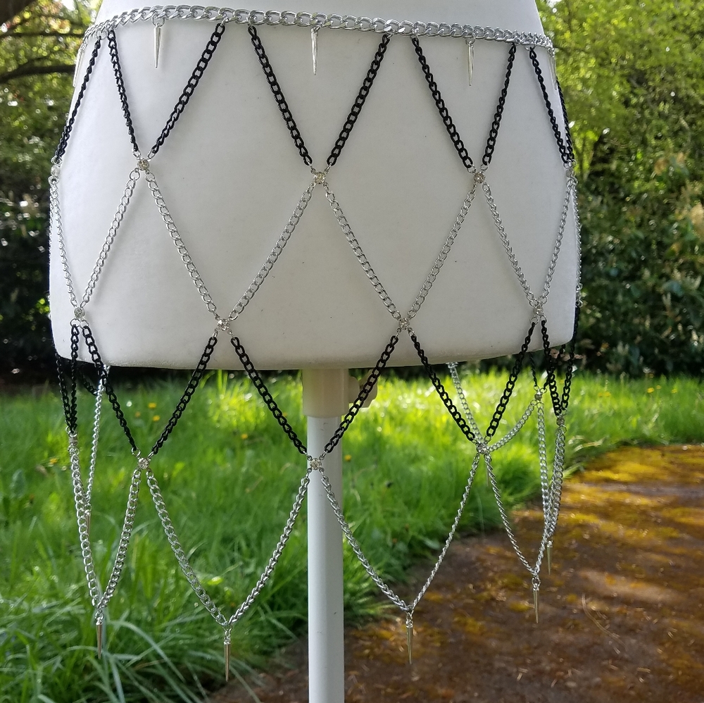 HAND MADE Chain skirt - Picture 2 of 3